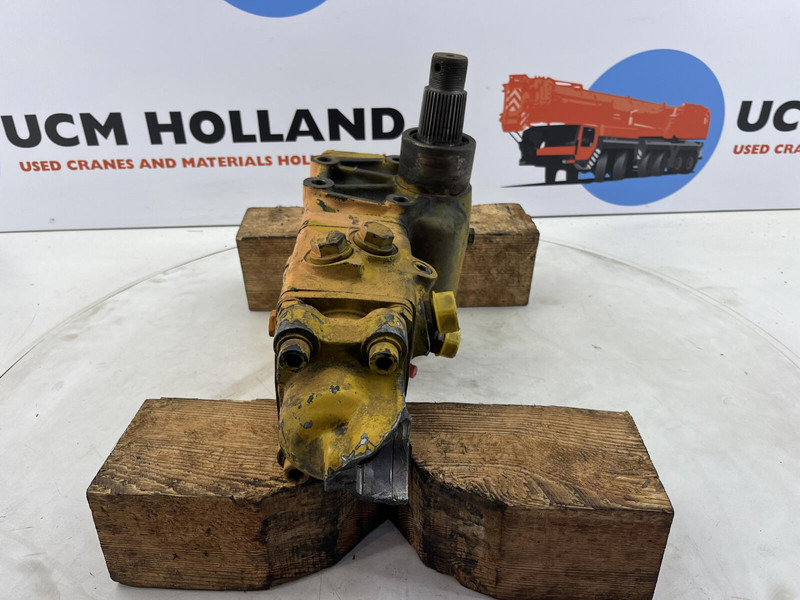 Faun RTF 30 hydro steering box - Steering column for Crane: picture 2 Faun RTF 30 hydro steering box - Steering column for Crane: picture 2