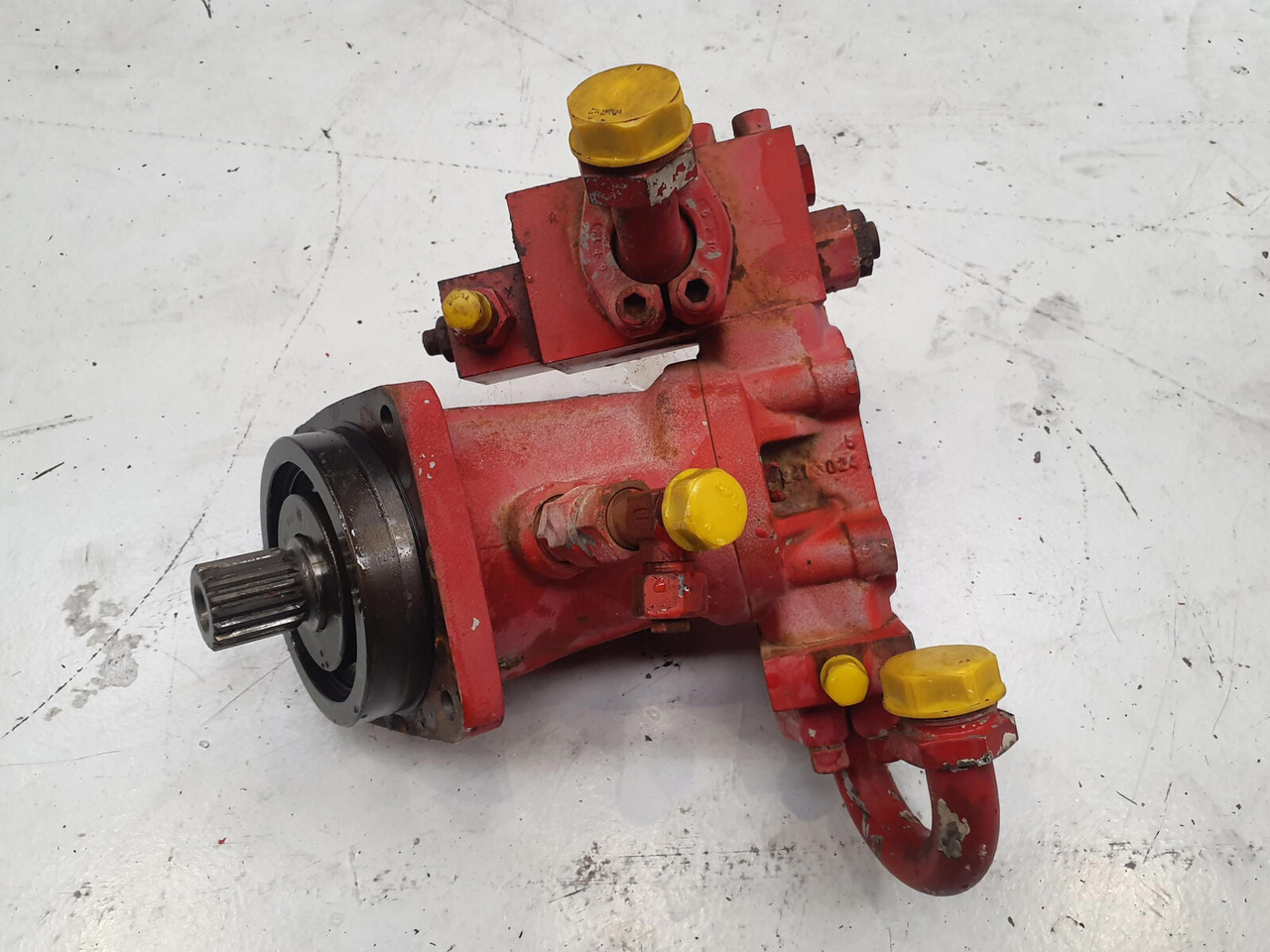 Grove GMK 5100 main hoist - Hydraulic motor for Crane: picture 1 Grove GMK 5100 main hoist - Hydraulic motor for Crane: picture 1