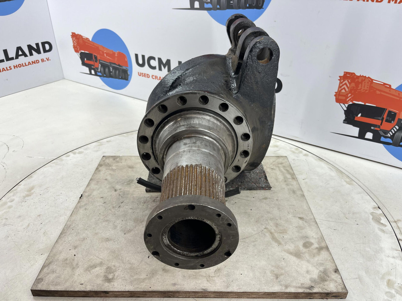 Grove GMK Steering knuckle 16 holes - Steering knuckle for Mobile crane: picture 2 Grove GMK Steering knuckle 16 holes - Steering knuckle for Mobile crane: picture 2