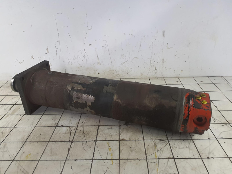 Krupp 70 GMT rebuild outrigger cylinder - Hydraulic cylinder for Crane: picture 3 Krupp 70 GMT rebuild outrigger cylinder - Hydraulic cylinder for Crane: picture 3