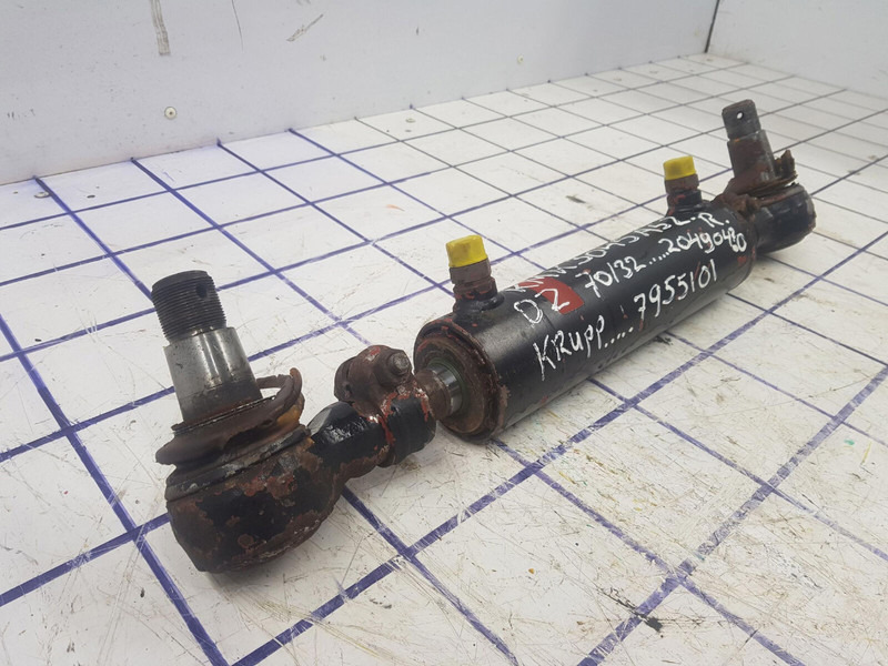 Krupp KMK 3045 steering cylinder - Hydraulic cylinder for Crane: picture 3 Krupp KMK 3045 steering cylinder - Hydraulic cylinder for Crane: picture 3