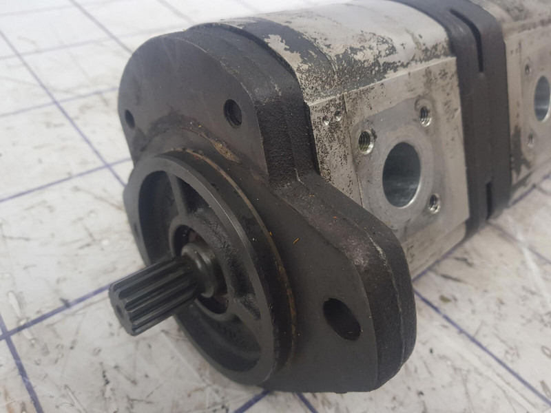 Krupp KMK 4070 three way gear pump - Hydraulic pump for Crane: picture 5 Krupp KMK 4070 three way gear pump - Hydraulic pump for Crane: picture 5