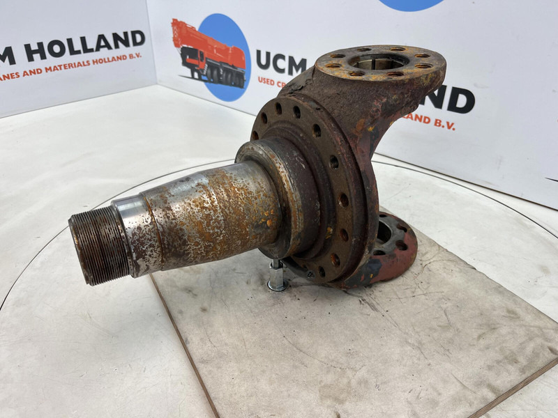 Liebherr 16 holes - Steering knuckle for Crane: picture 1 Liebherr 16 holes - Steering knuckle for Crane: picture 1