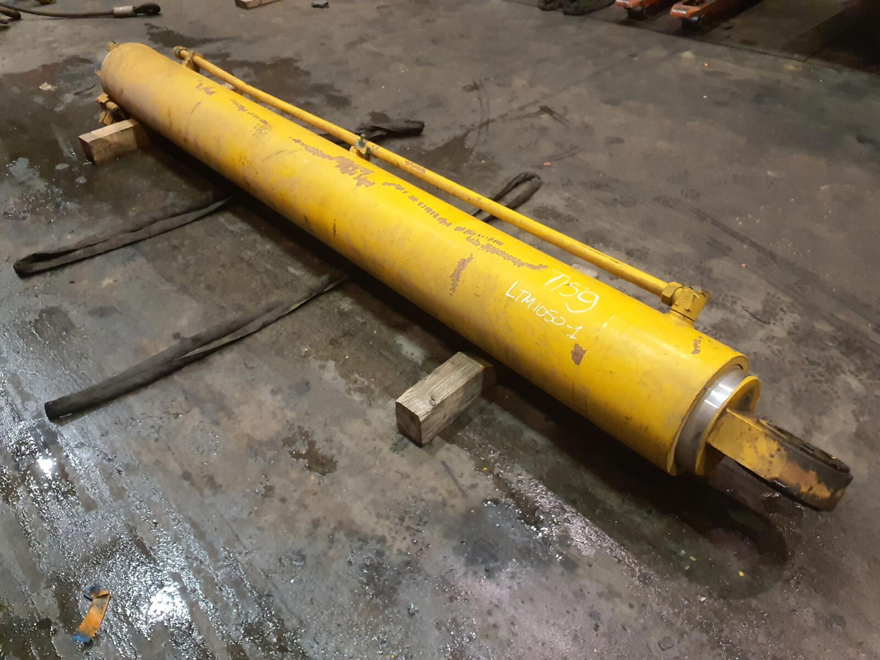 Liebherr LTM 1050-1 Boom cylinder - Hydraulic cylinder for Mobile crane: picture 3 Liebherr LTM 1050-1 Boom cylinder - Hydraulic cylinder for Mobile crane: picture 3
