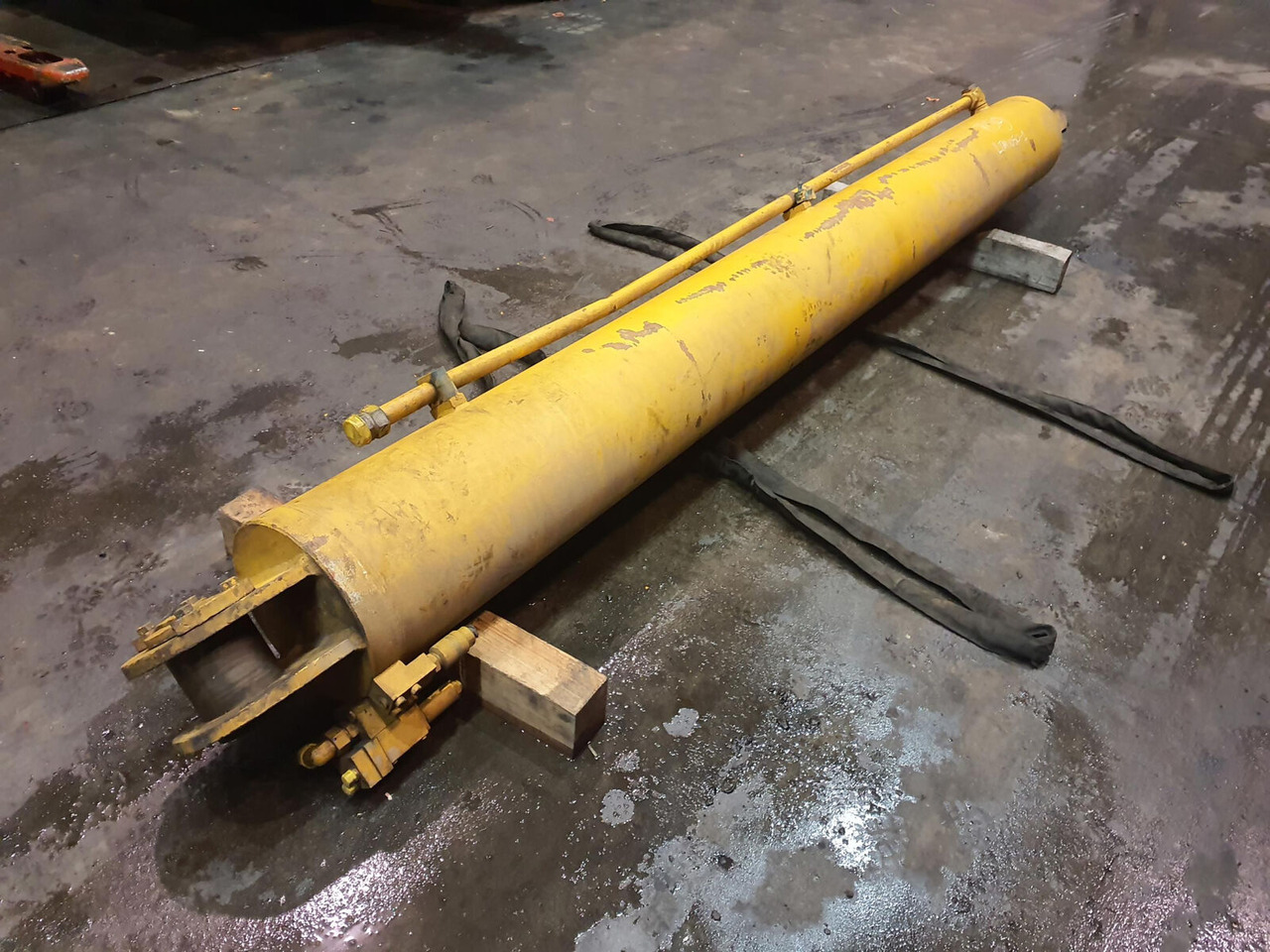 Liebherr LTM 1050-1 Boom cylinder - Hydraulic cylinder for Mobile crane: picture 2 Liebherr LTM 1050-1 Boom cylinder - Hydraulic cylinder for Mobile crane: picture 2