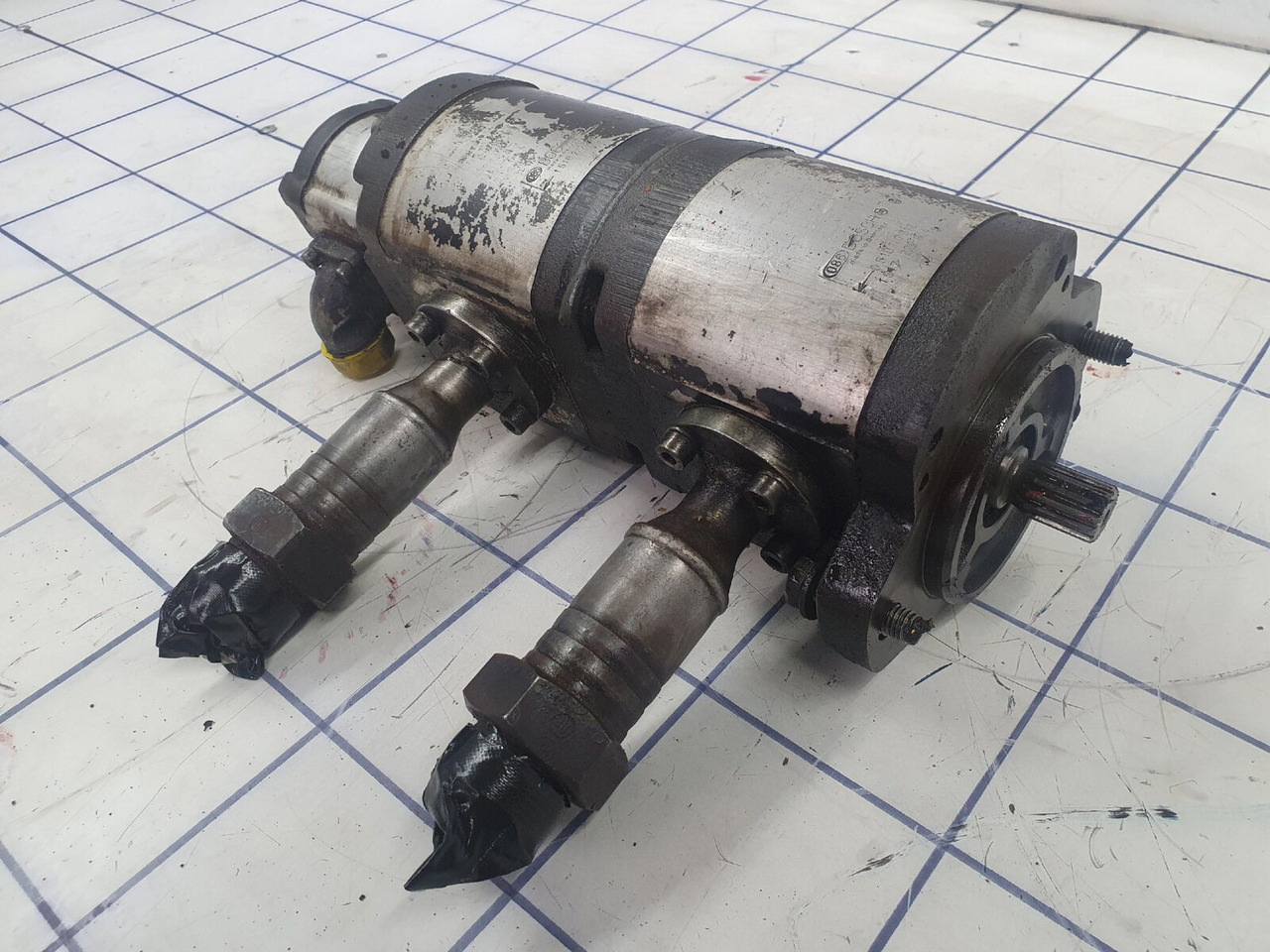 Liebherr LTM 1050-1 TRIPLE GEAR PUMP - Hydraulic pump for Mobile crane: picture 4 Liebherr LTM 1050-1 TRIPLE GEAR PUMP - Hydraulic pump for Mobile crane: picture 4