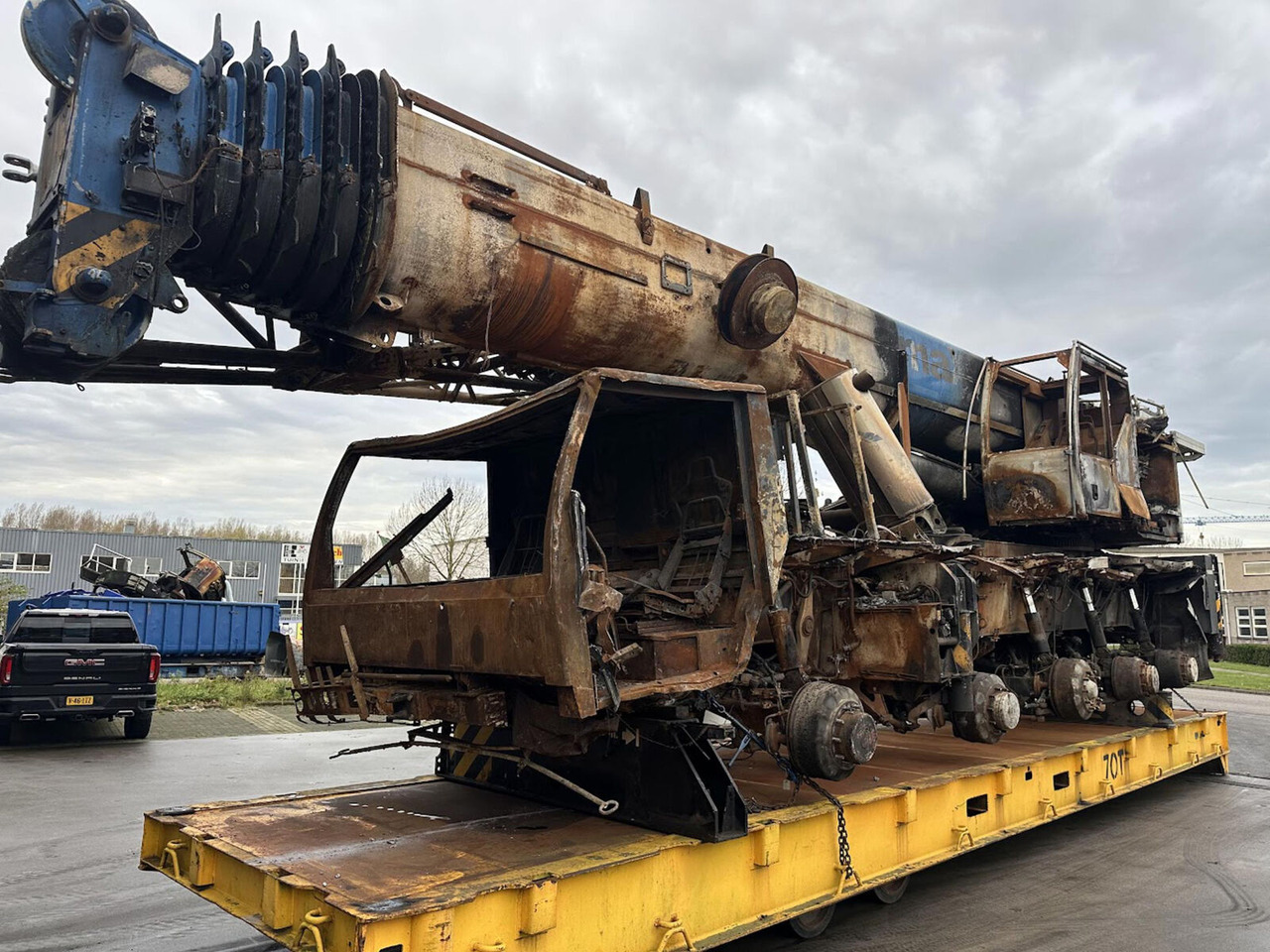 Liebherr LTM 1100-5.2 for parts - Mobile crane: picture 1 Liebherr LTM 1100-5.2 for parts - Mobile crane: picture 1