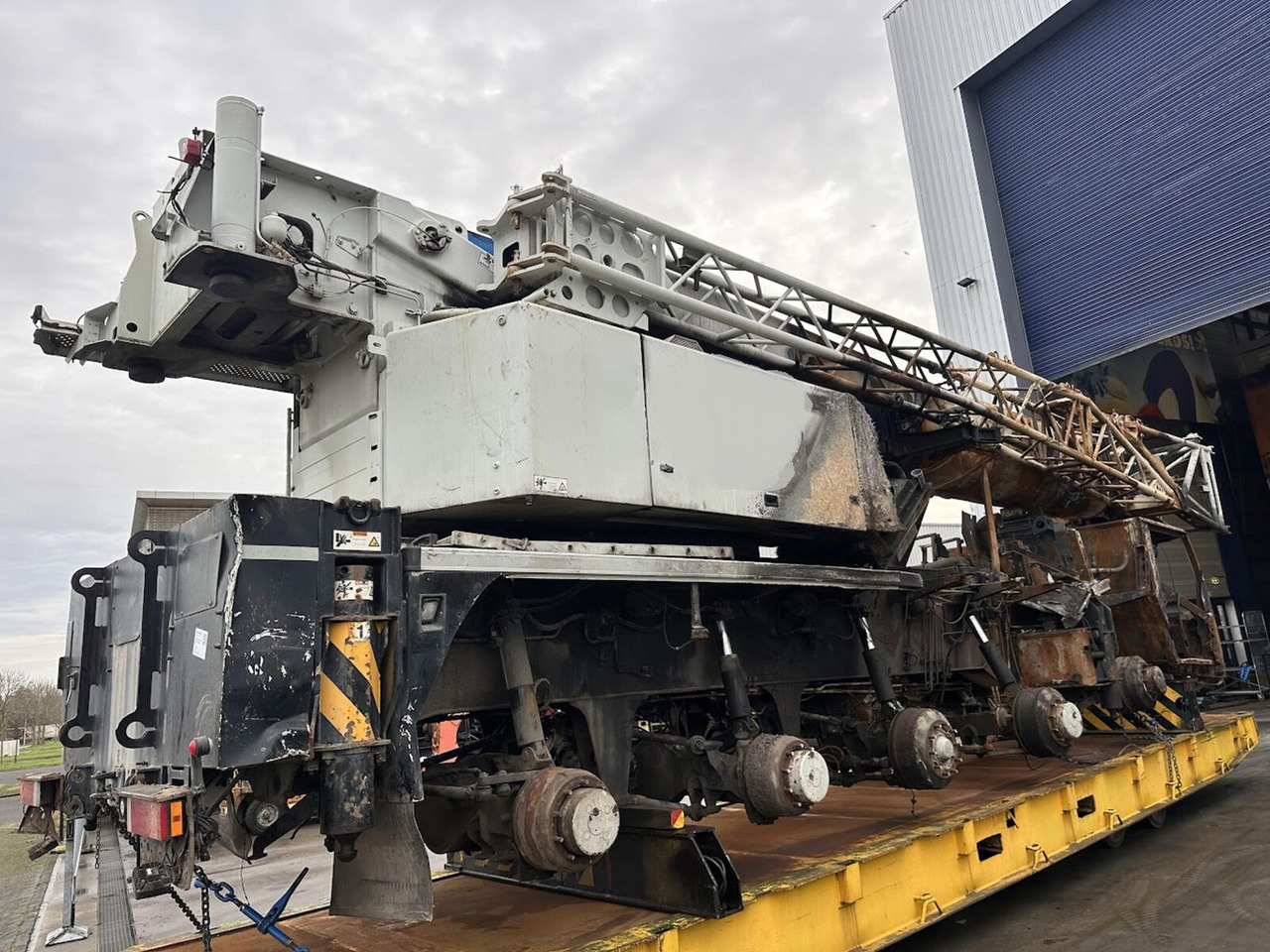 Liebherr LTM 1100-5.2 for parts - Mobile crane: picture 4 Liebherr LTM 1100-5.2 for parts - Mobile crane: picture 4