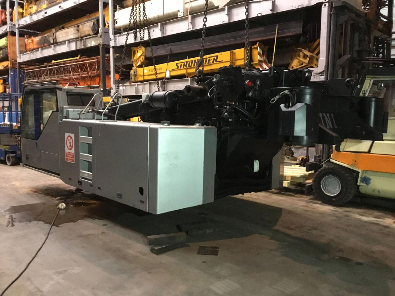 Liebherr LTM 1250-6.1 upper - Body and exterior for Mobile crane: picture 3 Liebherr LTM 1250-6.1 upper - Body and exterior for Mobile crane: picture 3