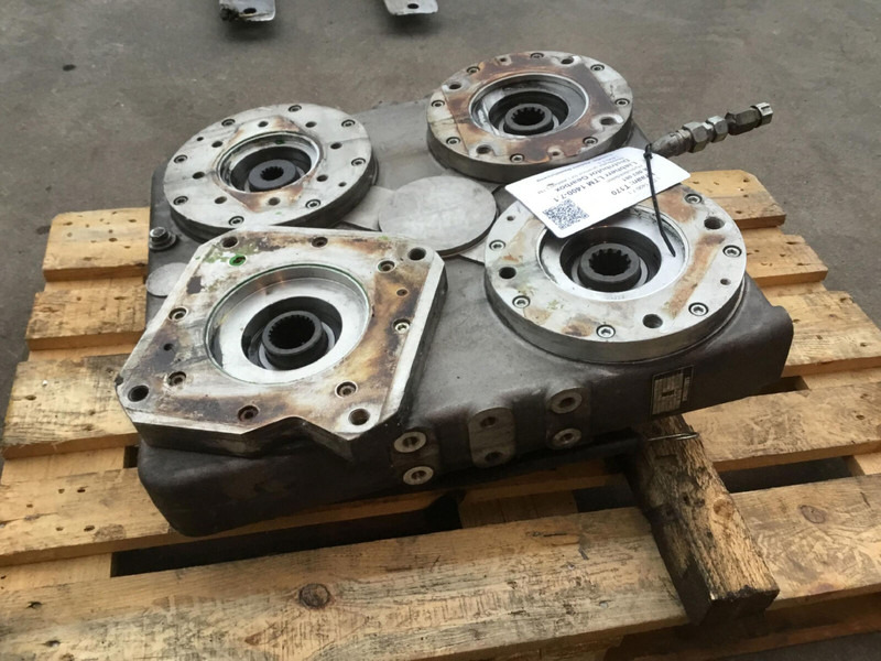 Liebherr LTM 1400-7.1 distributor gearbox - Gearbox for Crane: picture 2 Liebherr LTM 1400-7.1 distributor gearbox - Gearbox for Crane: picture 2