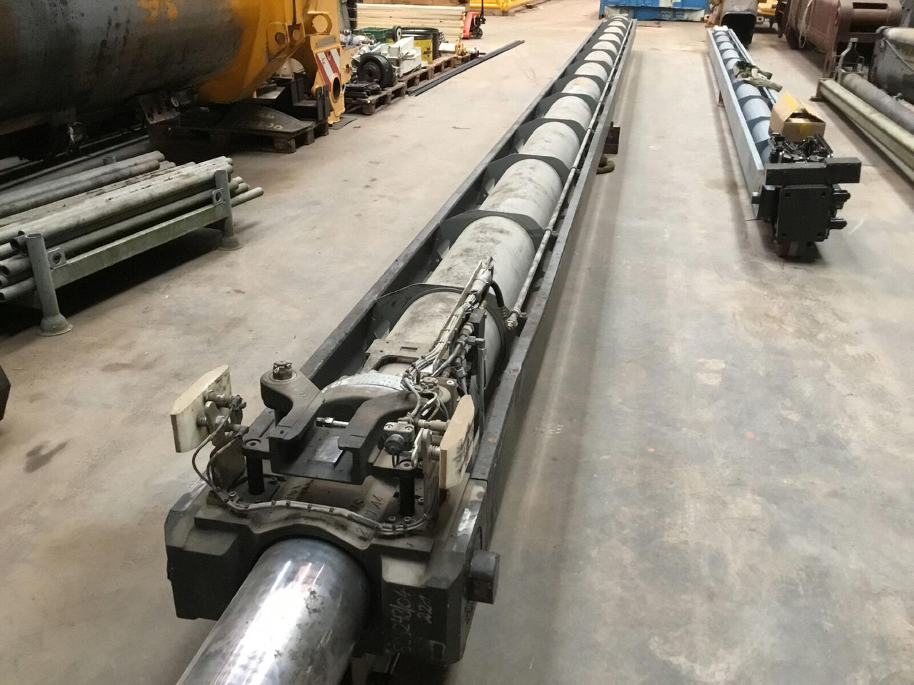 Liebherr LTM 1400 7.1 telescopic cylinder - Hydraulic cylinder for Mobile crane: picture 2 Liebherr LTM 1400 7.1 telescopic cylinder - Hydraulic cylinder for Mobile crane: picture 2