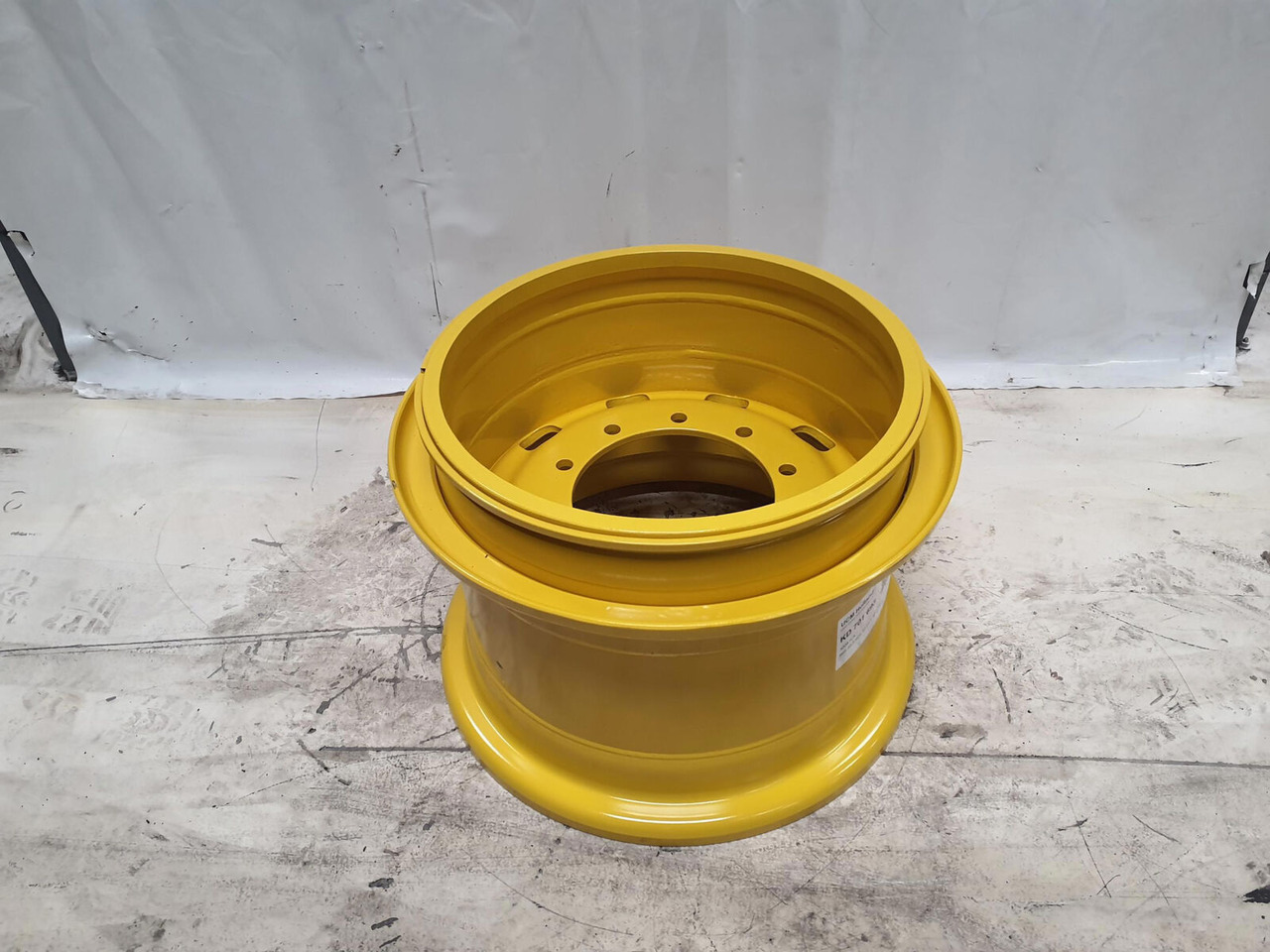 Liebherr Rim 525/80R25 10 21.5 3p - Rim: picture 1 Liebherr Rim 525/80R25 10 21.5 3p - Rim: picture 1