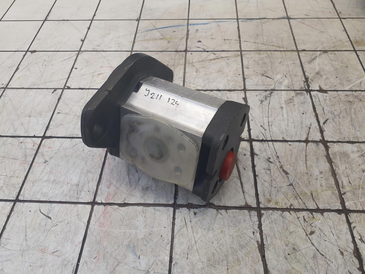 Rexroth Mannesmann Rexroth gear pump - Hydraulic pump for Crane: picture 2 Rexroth Mannesmann Rexroth gear pump - Hydraulic pump for Crane: picture 2