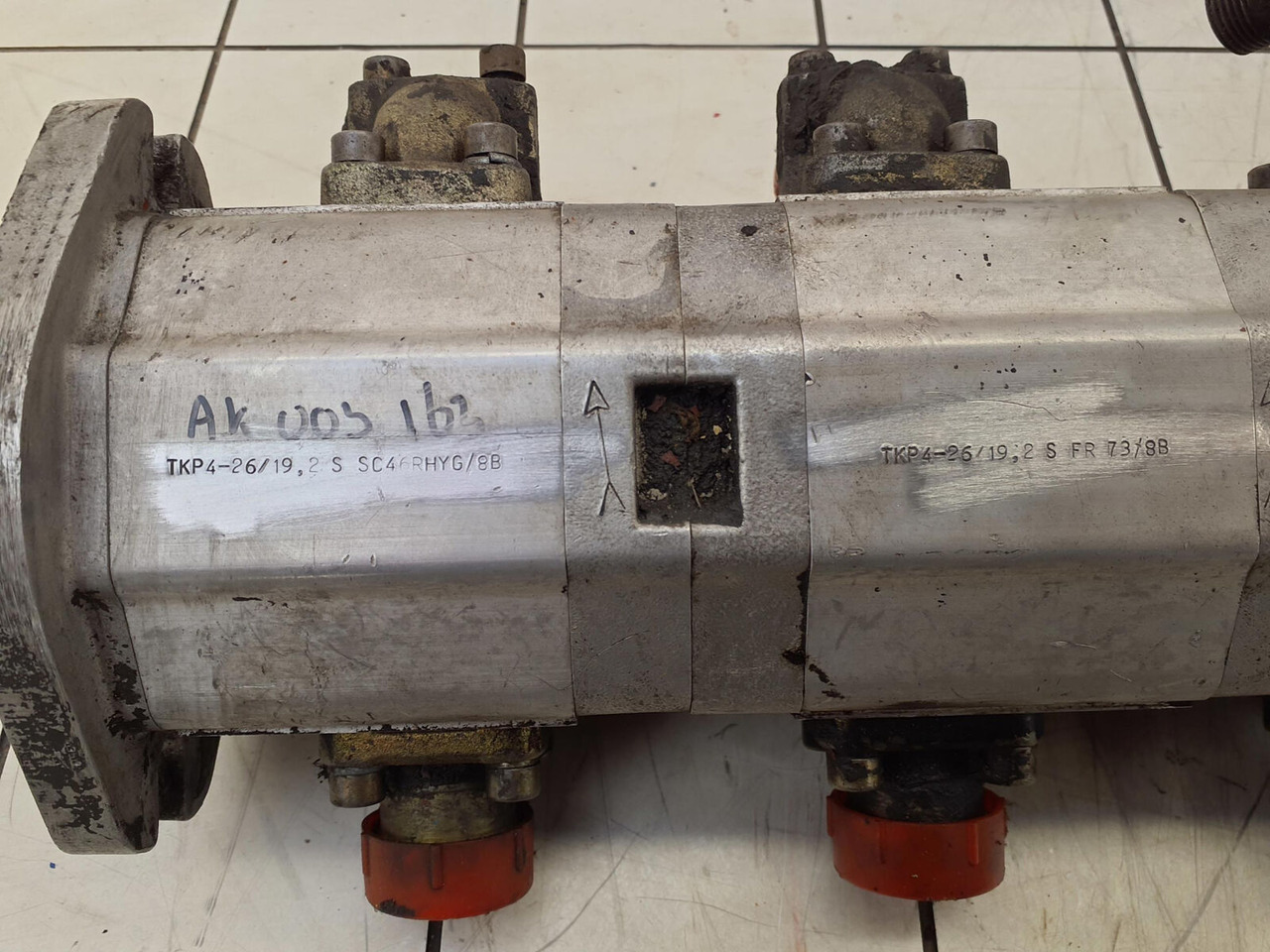 Sauer Sundstrand 3 way gear pump - Hydraulic pump for Mobile crane: picture 5 Sauer Sundstrand 3 way gear pump - Hydraulic pump for Mobile crane: picture 5