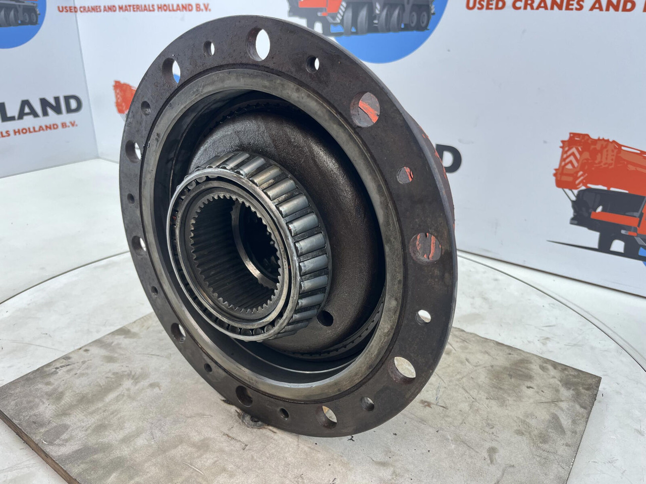 Terex AC 155 planetary gear 17-24-67-32-3pl-H135-46 - Final drive for Crane: picture 3 Terex AC 155 planetary gear 17-24-67-32-3pl-H135-46 - Final drive for Crane: picture 3