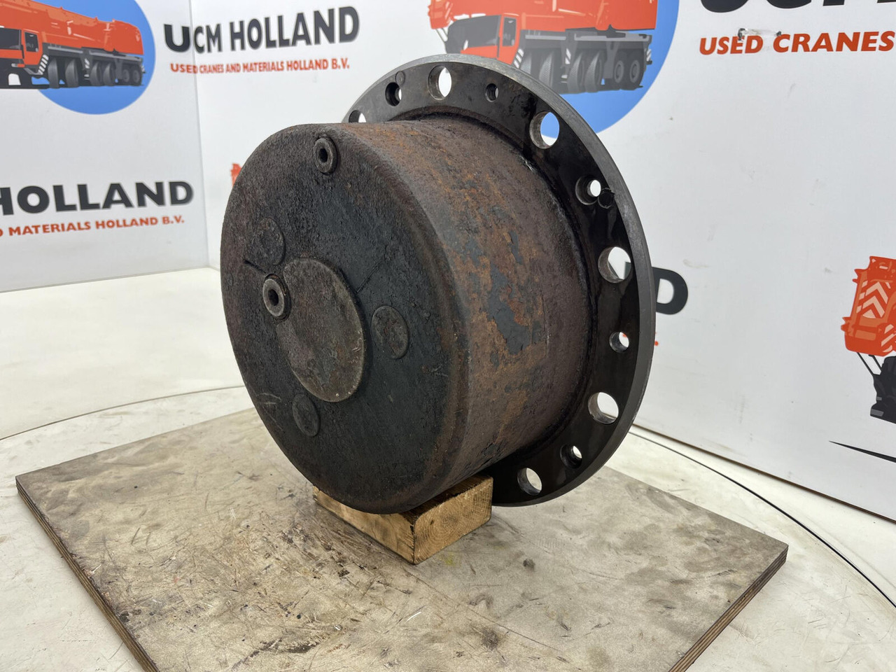 Terex AC 155 planetary gear 22-25-74-40-3pl-H135-46 - Final drive for Mobile crane: picture 2 Terex AC 155 planetary gear 22-25-74-40-3pl-H135-46 - Final drive for Mobile crane: picture 2