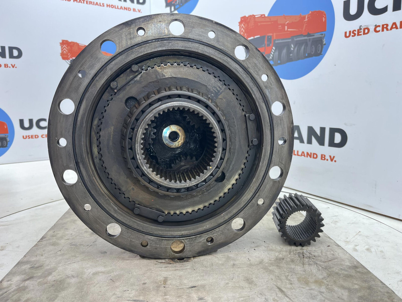 Terex AC 155 planetary gear 22-25-74-40-3pl-H135-46 - Final drive for Mobile crane: picture 5 Terex AC 155 planetary gear 22-25-74-40-3pl-H135-46 - Final drive for Mobile crane: picture 5
