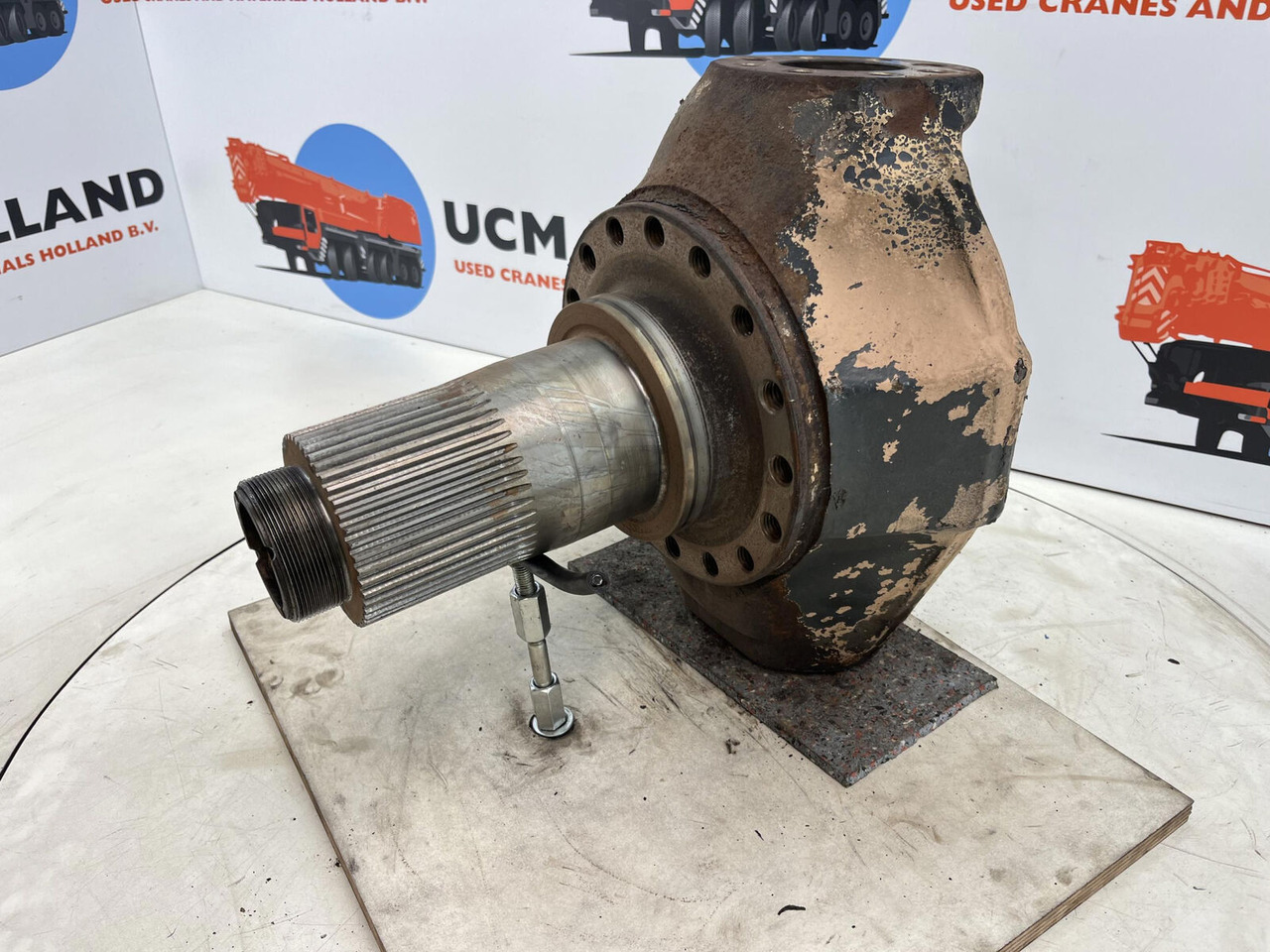 Terex AC 155 steering knuckle 16 holes axle 2 and 3 - Steering knuckle for Mobile crane: picture 1 Terex AC 155 steering knuckle 16 holes axle 2 and 3 - Steering knuckle for Mobile crane: picture 1