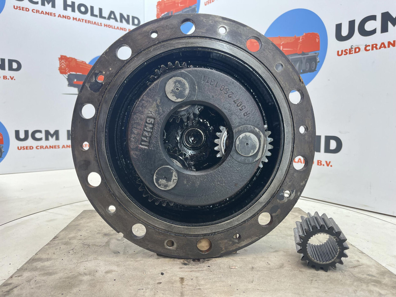 Terex AC 40-1 city planetary drive 17-24-67-32-3pl-H85-42 - Final drive for Mobile crane: picture 5 Terex AC 40-1 city planetary drive 17-24-67-32-3pl-H85-42 - Final drive for Mobile crane: picture 5