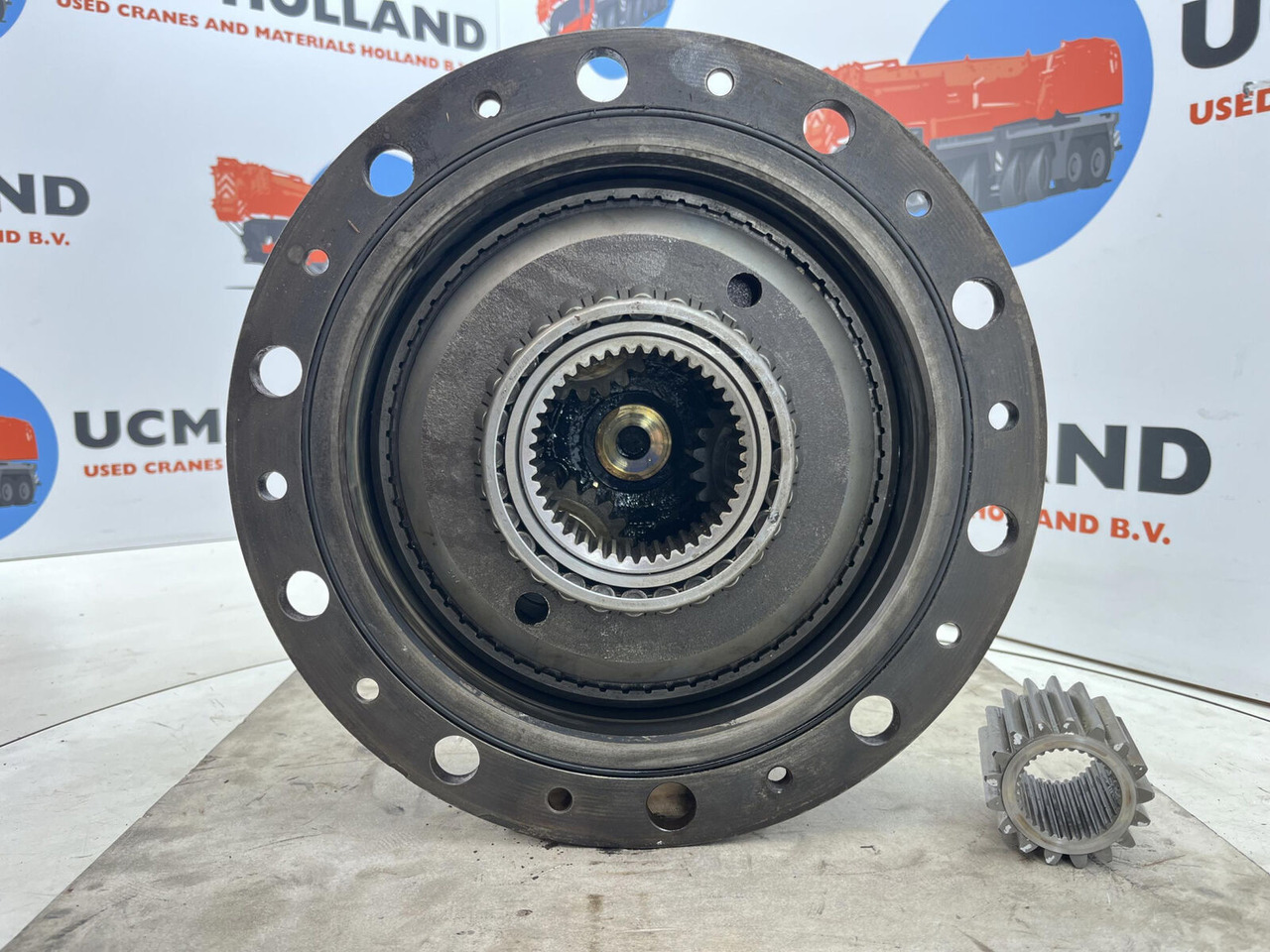 Terex AC 50 planetary gear 17-24-67-32-3pl-H135-42 - Final drive for Mobile crane: picture 5 Terex AC 50 planetary gear 17-24-67-32-3pl-H135-42 - Final drive for Mobile crane: picture 5