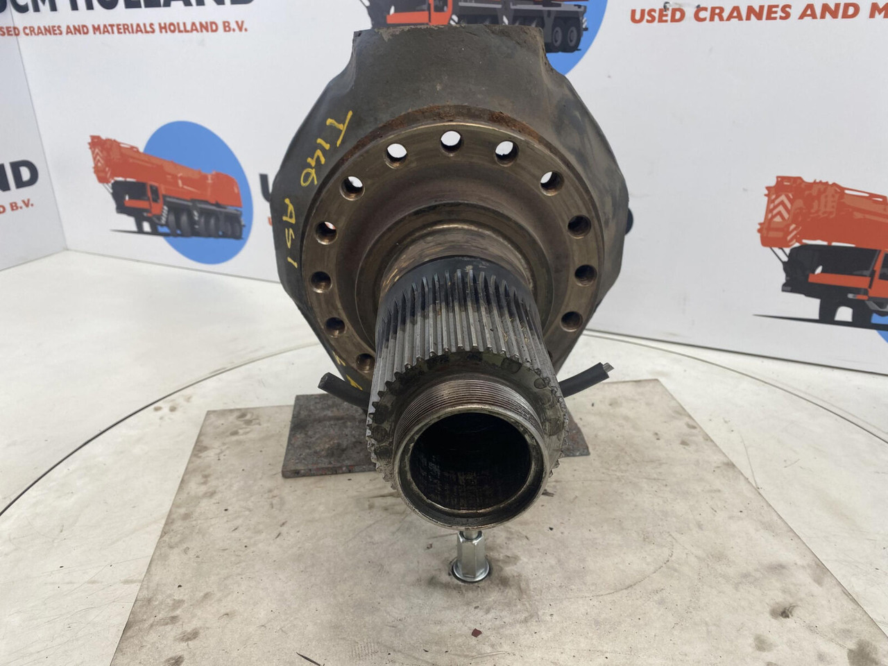 Terex Demag AC 35 Steering knuckle 16 holes axle 1 - Steering knuckle for Mobile crane: picture 2 Terex Demag AC 35 Steering knuckle 16 holes axle 1 - Steering knuckle for Mobile crane: picture 2