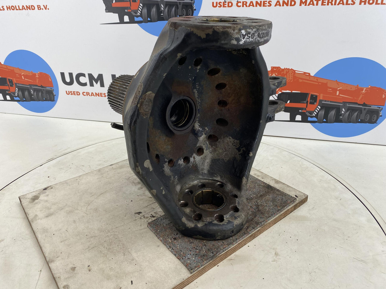 Terex Demag AC 35 Steering knuckle 16 holes axle 2 right - Steering knuckle for Mobile crane: picture 4 Terex Demag AC 35 Steering knuckle 16 holes axle 2 right - Steering knuckle for Mobile crane: picture 4