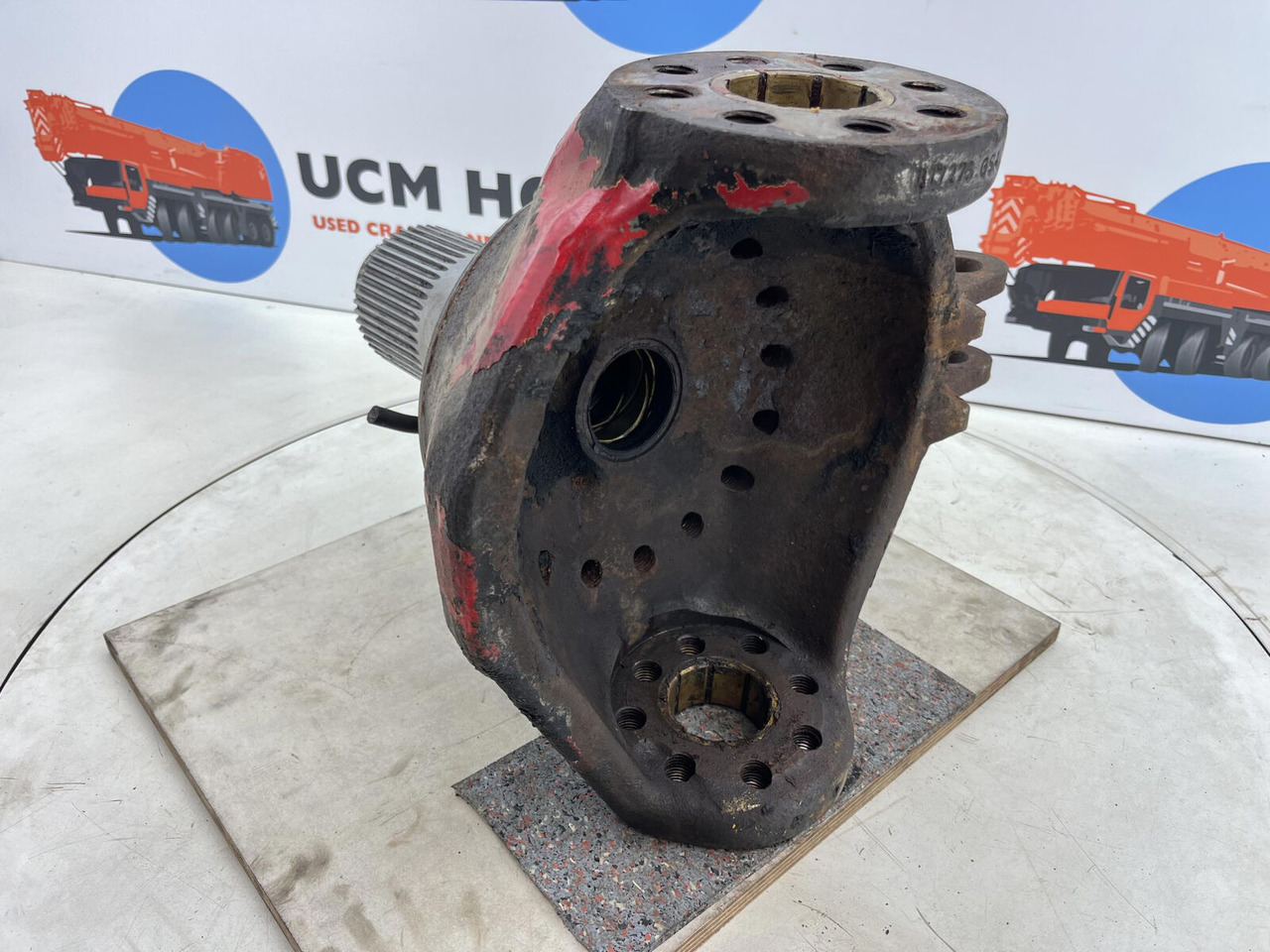 Terex Demag AC35 Steering knuckle 16 holes axle 2 right - Steering knuckle for Mobile crane: picture 4 Terex Demag AC35 Steering knuckle 16 holes axle 2 right - Steering knuckle for Mobile crane: picture 4