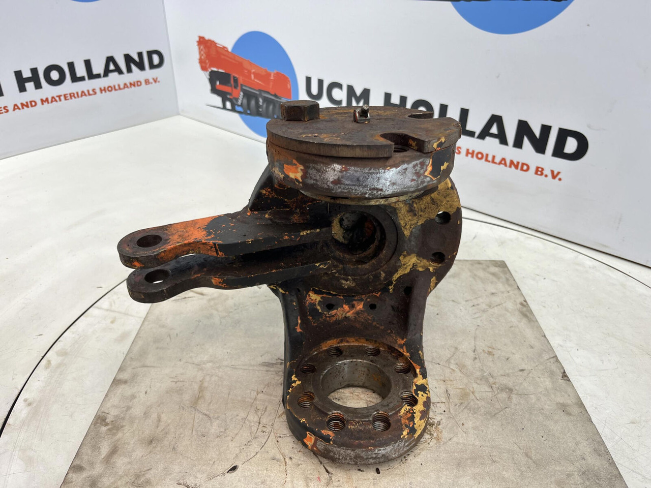 Terex HC 340 Steering knuckle 12 holes axle 1 - Steering knuckle for Mobile crane: picture 5 Terex HC 340 Steering knuckle 12 holes axle 1 - Steering knuckle for Mobile crane: picture 5