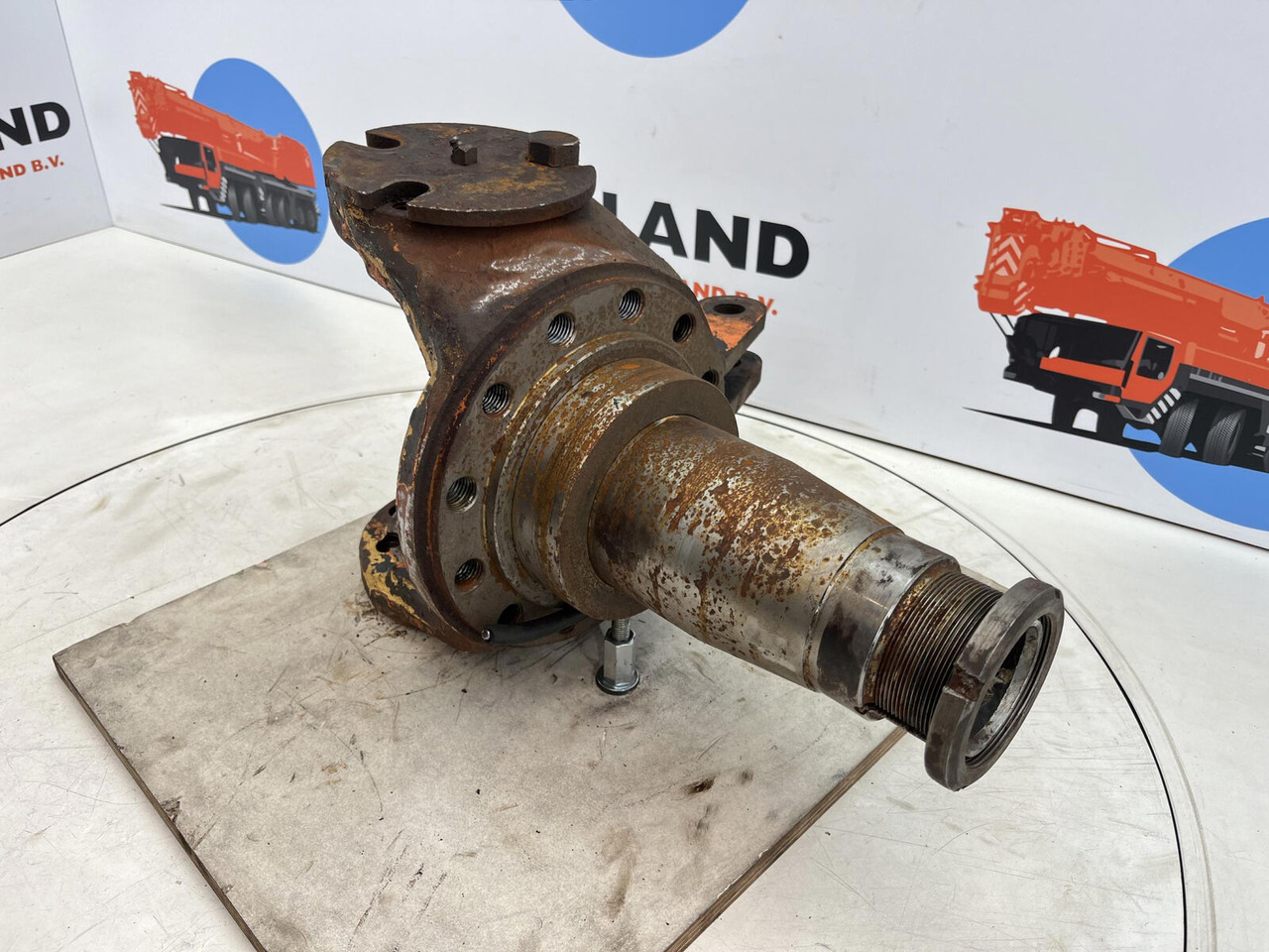 Terex HC 340 Steering knuckle 12 holes axle 1 - Steering knuckle for Mobile crane: picture 3 Terex HC 340 Steering knuckle 12 holes axle 1 - Steering knuckle for Mobile crane: picture 3