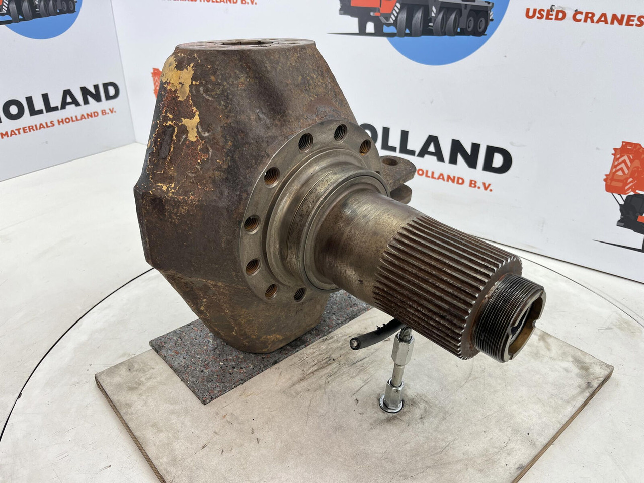 Terex HC 340 Steering knuckle 12 holes axle 3 - Steering knuckle for Mobile crane: picture 3 Terex HC 340 Steering knuckle 12 holes axle 3 - Steering knuckle for Mobile crane: picture 3