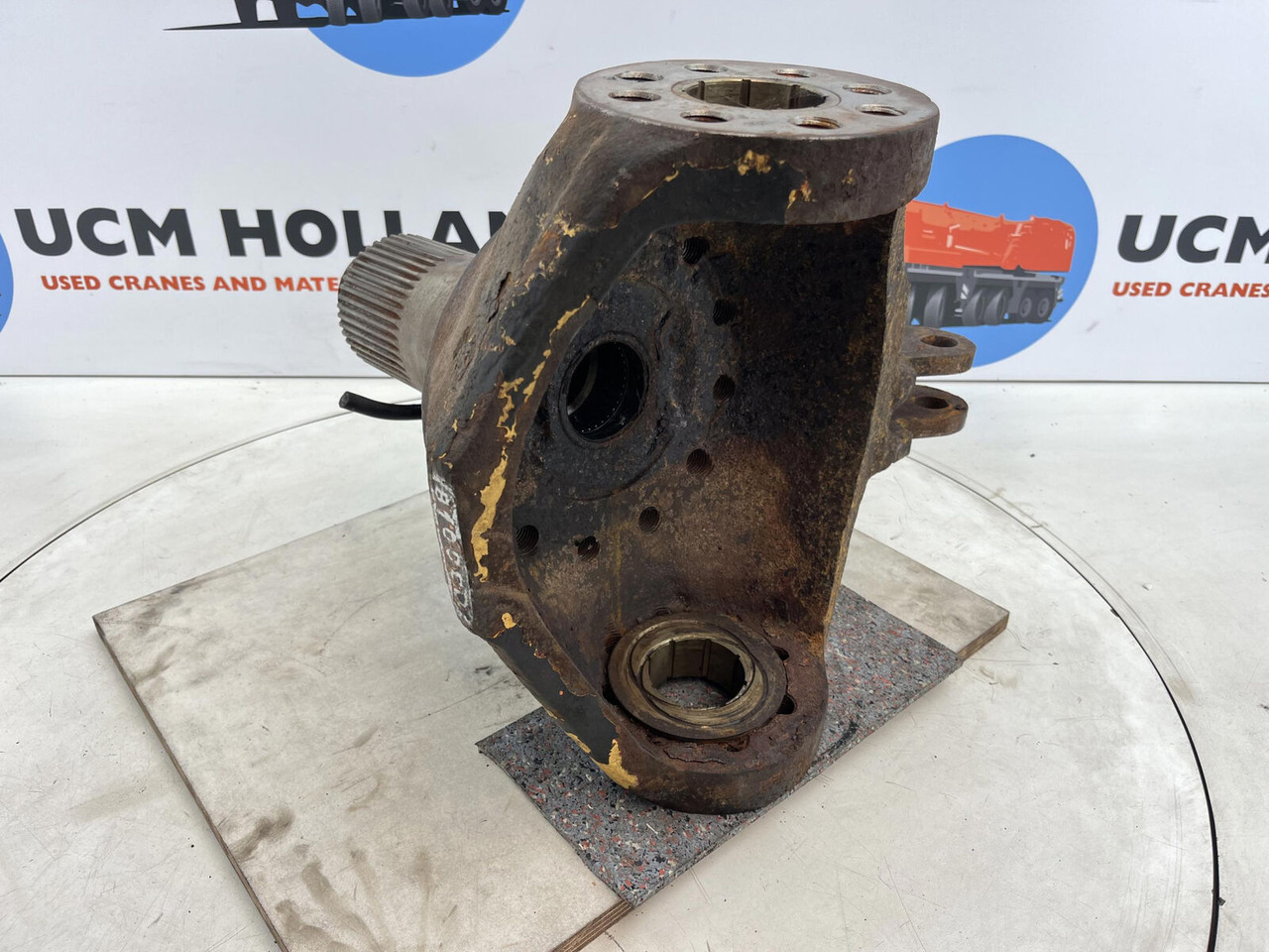 Terex HC 340 Steering knuckle 12 holes axle 6 - Steering knuckle for Mobile crane: picture 4 Terex HC 340 Steering knuckle 12 holes axle 6 - Steering knuckle for Mobile crane: picture 4