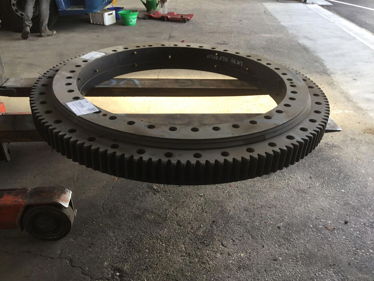 Terex HC 340 slew ring - Slewing ring for Mobile crane: picture 2 Terex HC 340 slew ring - Slewing ring for Mobile crane: picture 2