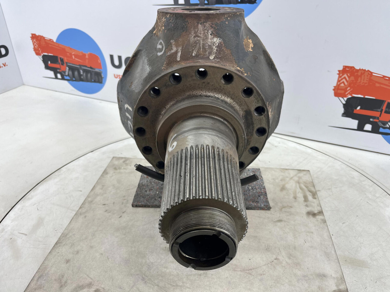 Terex PPM 480 ATT steering knuckle 16 holes axle 1 - Steering knuckle for Mobile crane: picture 2 Terex PPM 480 ATT steering knuckle 16 holes axle 1 - Steering knuckle for Mobile crane: picture 2