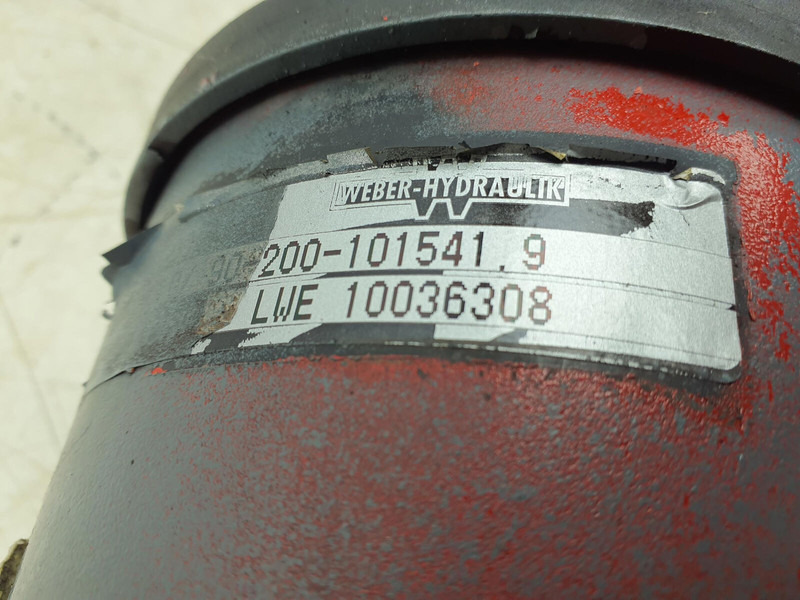 Weber LTM 1070-4.1 suspension cylinder axle 4 left - Hydraulic cylinder for Crane: picture 3 Weber LTM 1070-4.1 suspension cylinder axle 4 left - Hydraulic cylinder for Crane: picture 3
