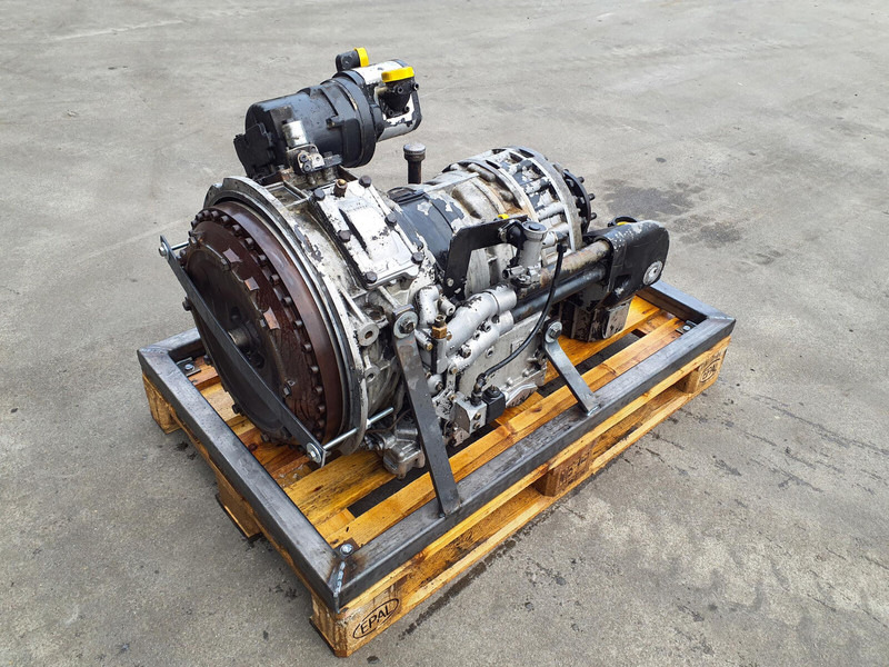 ZF LTM 1060 gearbox ZF 6HP-600 - Gearbox for Crane: picture 1 ZF LTM 1060 gearbox ZF 6HP-600 - Gearbox for Crane: picture 1