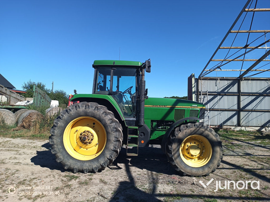 John Deere 7700 - Farm tractor: picture 2 John Deere 7700 - Farm tractor: picture 2