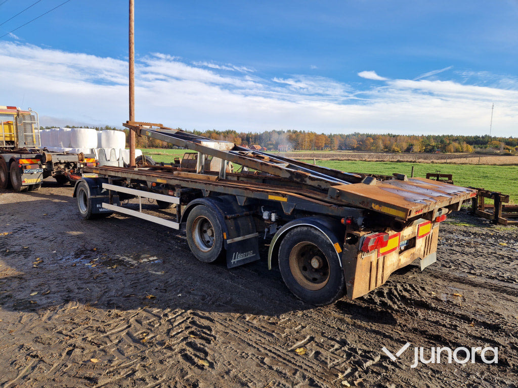 Lastväxlarvagn + Tipp - Härryda, THLBS-300-N - Container transporter/ Swap body trailer: picture 1 Lastväxlarvagn + Tipp - Härryda, THLBS-300-N - Container transporter/ Swap body trailer: picture 1