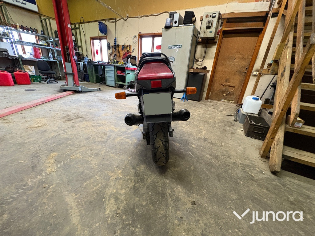 Motorcykel - Suzuki, GSX 750 F - Motorcycle: picture 5 Motorcykel - Suzuki, GSX 750 F - Motorcycle: picture 5