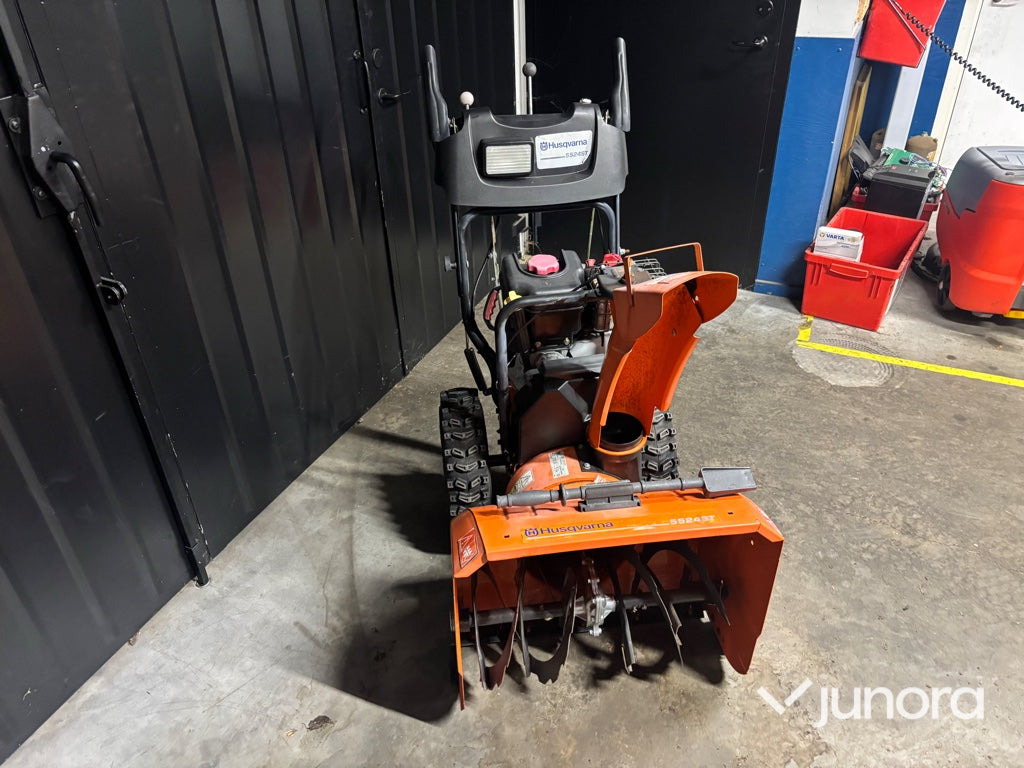 Snöslunga - Husqvarna, 5524ST - Snow blower: picture 3 Snöslunga - Husqvarna, 5524ST - Snow blower: picture 3