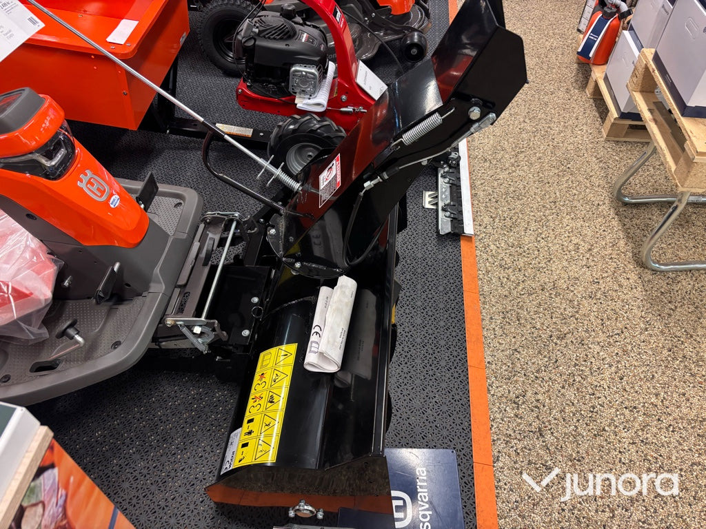 Snöslunga - Husqvarna, till Rider 300 serien - Snow blower: picture 4 Snöslunga - Husqvarna, till Rider 300 serien - Snow blower: picture 4