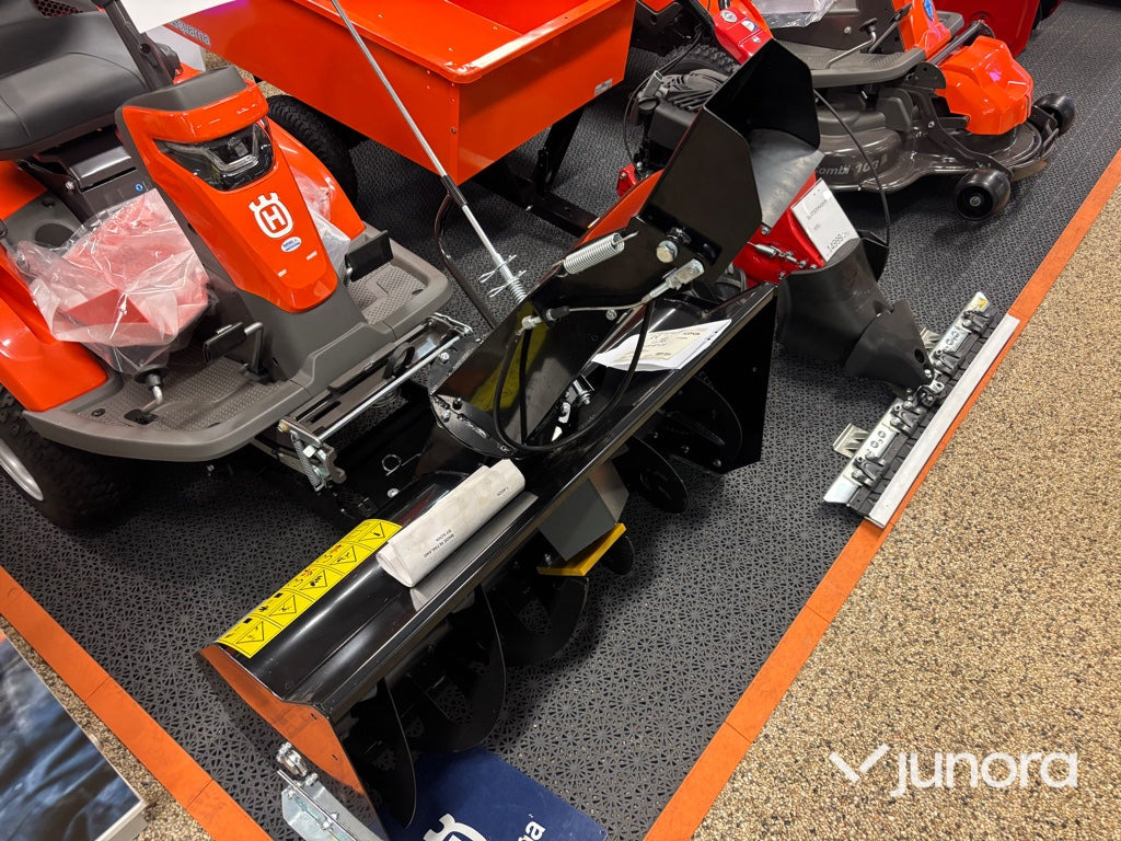 Snöslunga - Husqvarna, till Rider 300 serien - Snow blower: picture 3 Snöslunga - Husqvarna, till Rider 300 serien - Snow blower: picture 3