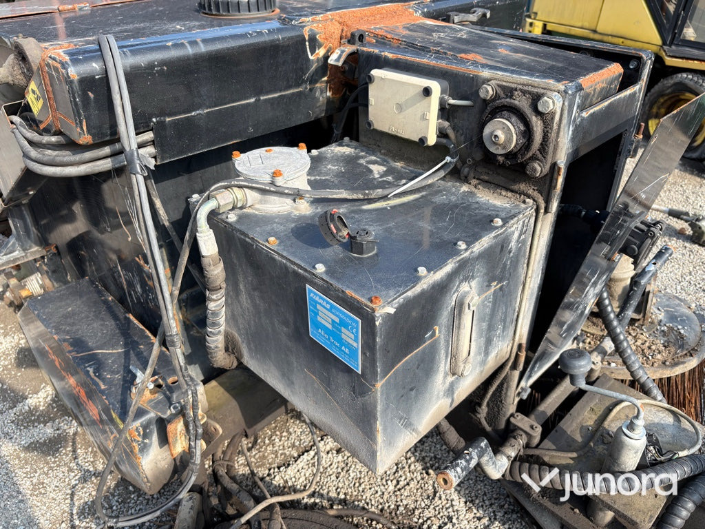 Sopmaskin Bogserad - Fjärås, FS 700 - Road sweeper: picture 5 Sopmaskin Bogserad - Fjärås, FS 700 - Road sweeper: picture 5