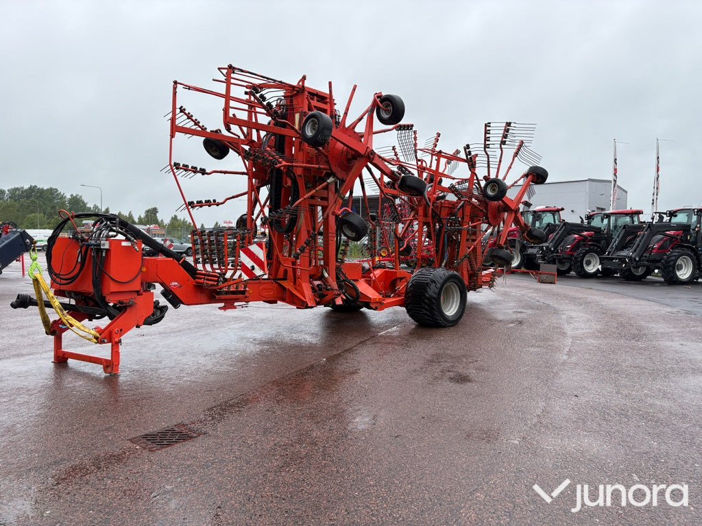 Strängläggare Kuhn GA15031 - Tedder/ Rake: picture 1 Strängläggare Kuhn GA15031 - Tedder/ Rake: picture 1