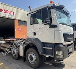 MAN TGS 35.440 - Hook lift truck: picture 2 MAN TGS 35.440 - Hook lift truck: picture 2