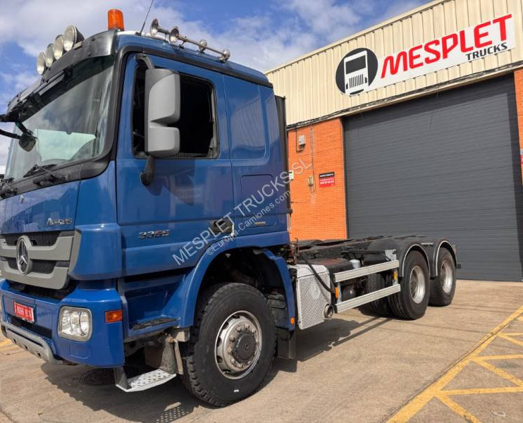 Mercedes Actros 3355 - Cab chassis truck: picture 1 Mercedes Actros 3355 - Cab chassis truck: picture 1