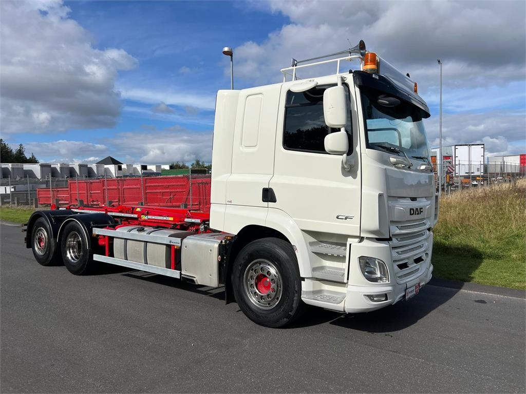 DAF CF 530 6x2*4 FAN - Hook lift truck: picture 1 DAF CF 530 6x2*4 FAN - Hook lift truck: picture 1