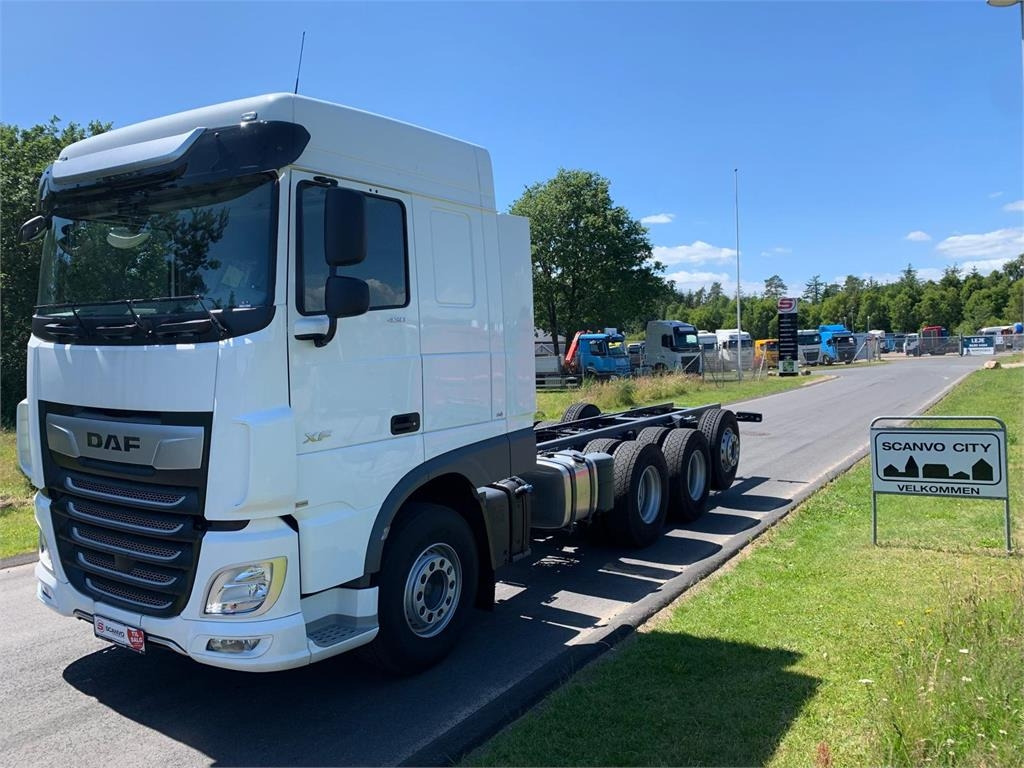 DAF XF 430 FAW 8x4*4 Tridem - Cab chassis truck: picture 1 DAF XF 430 FAW 8x4*4 Tridem - Cab chassis truck: picture 1