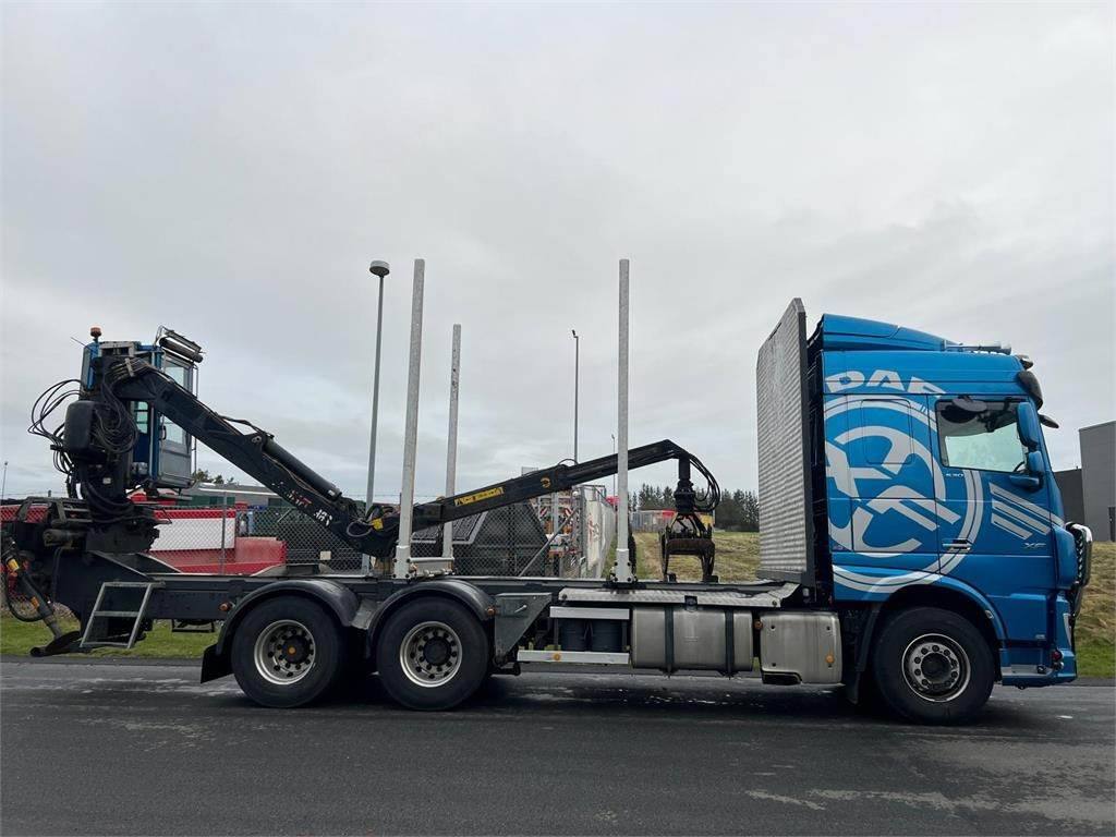 DAF XF530 FAT 6x4 - Log truck: picture 3 DAF XF530 FAT 6x4 - Log truck: picture 3