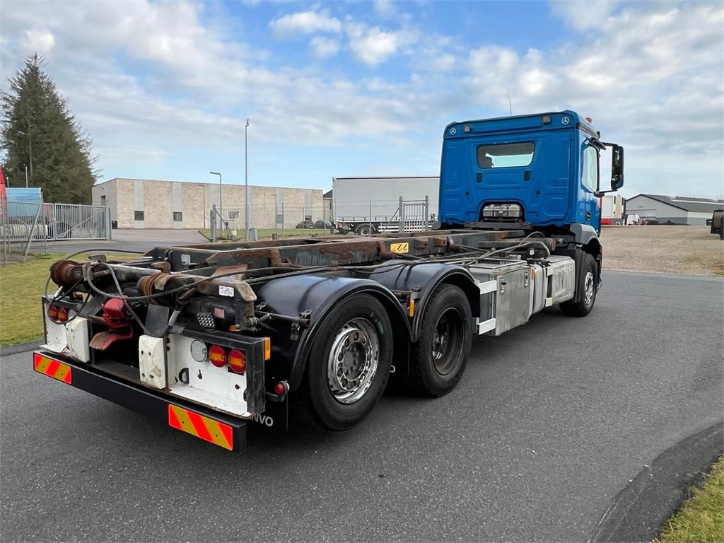 Mercedes-Benz Antos 2546 L - Skip loader truck: picture 4 Mercedes-Benz Antos 2546 L - Skip loader truck: picture 4