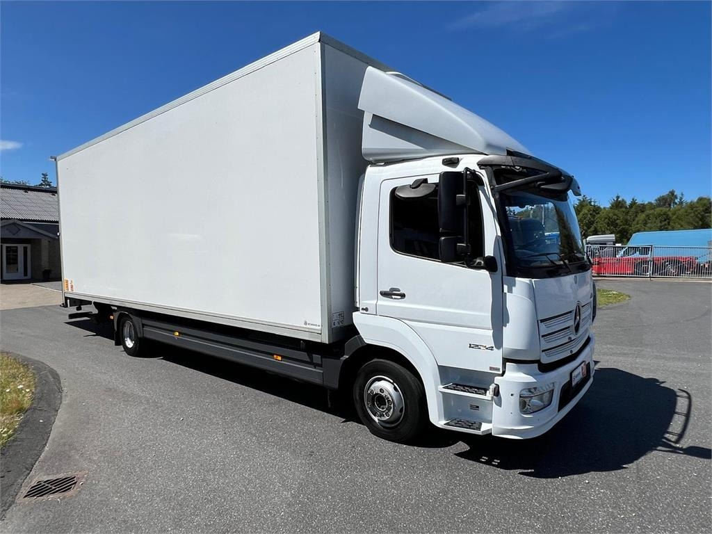 Mercedes-Benz Atego 1224 LnR - Box truck: picture 5 Mercedes-Benz Atego 1224 LnR - Box truck: picture 5